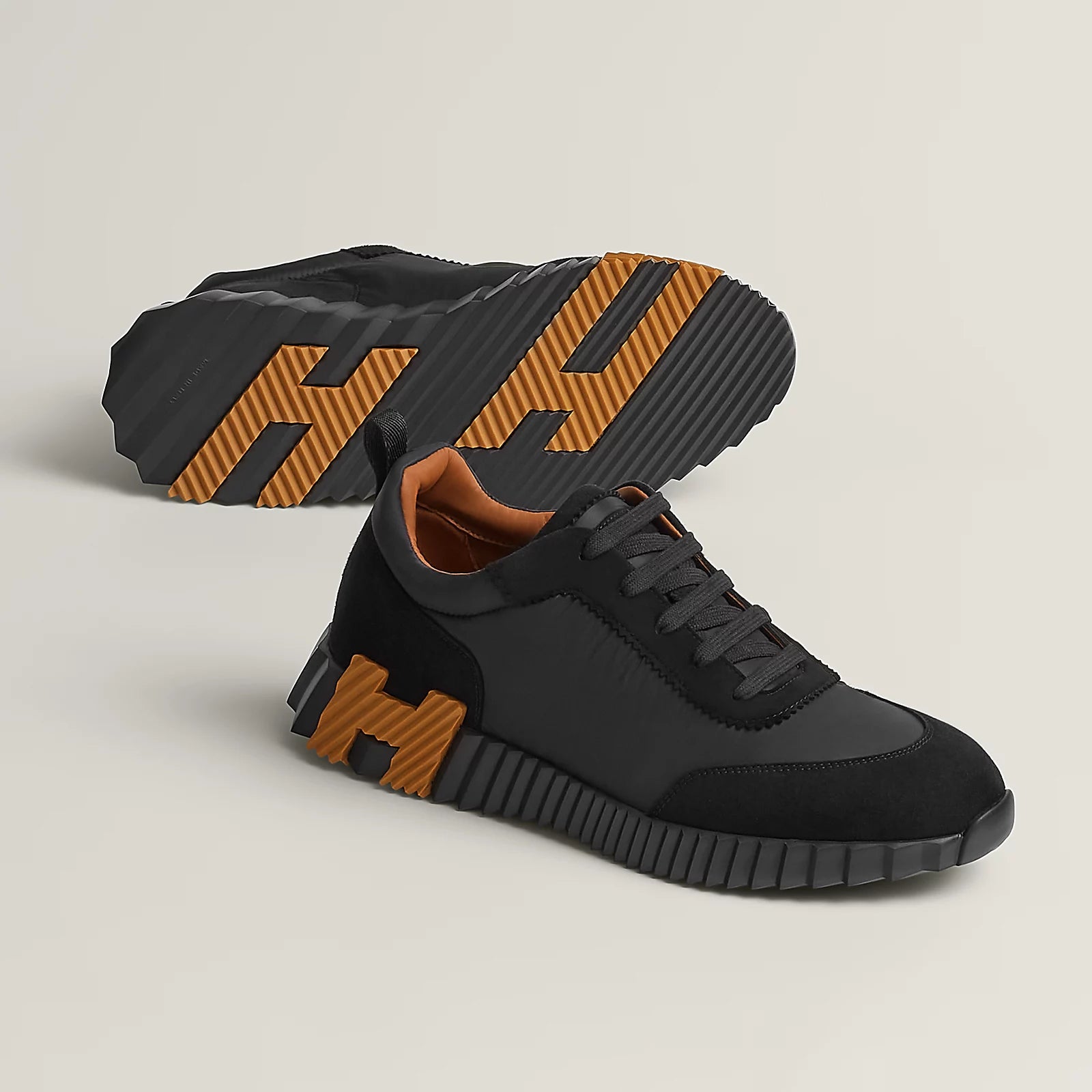 Hermes boucing Noir/Orange