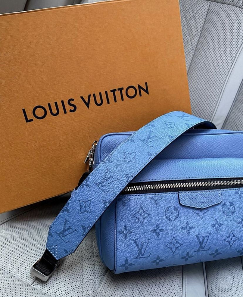 Sacoche lv bleu clair