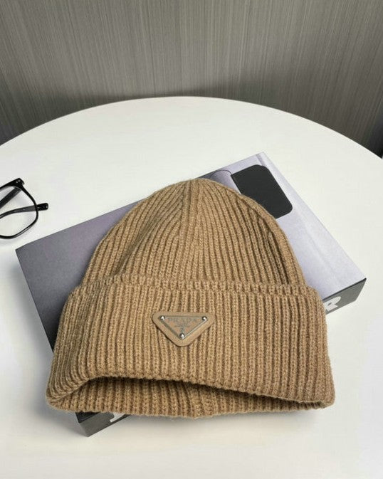 Bonnet PRADA