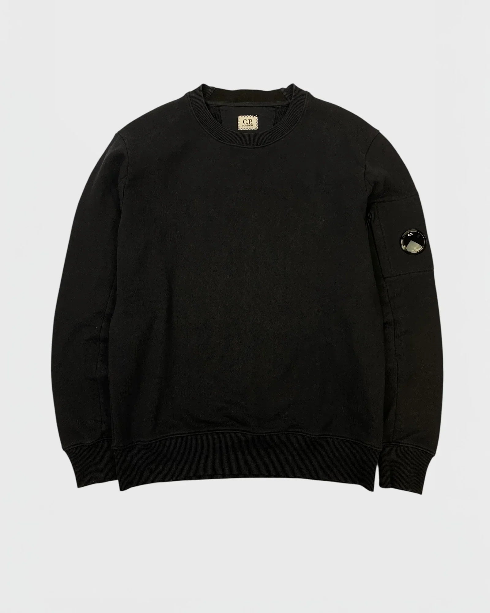 C.P. Company pull