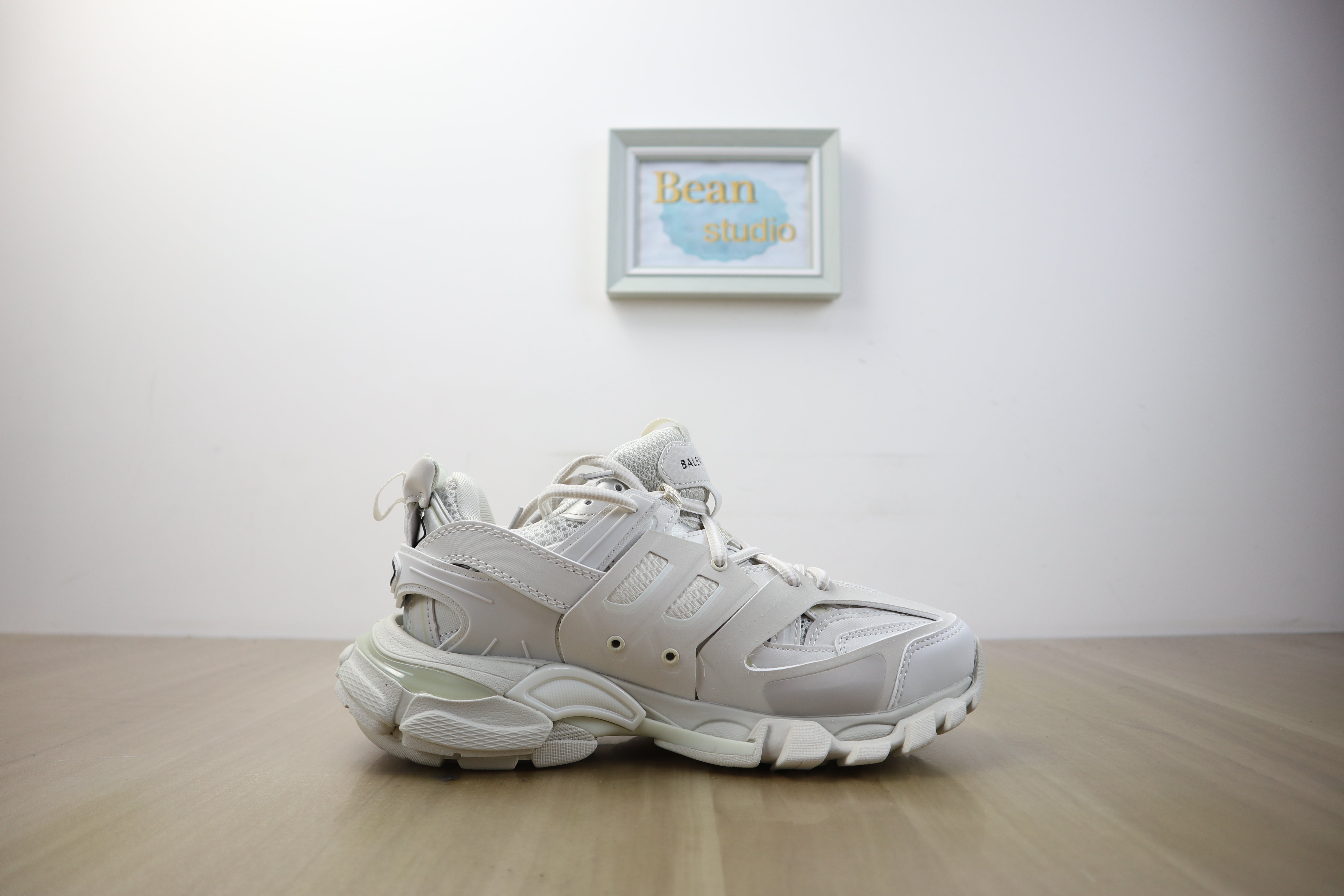 Blncg track blanche