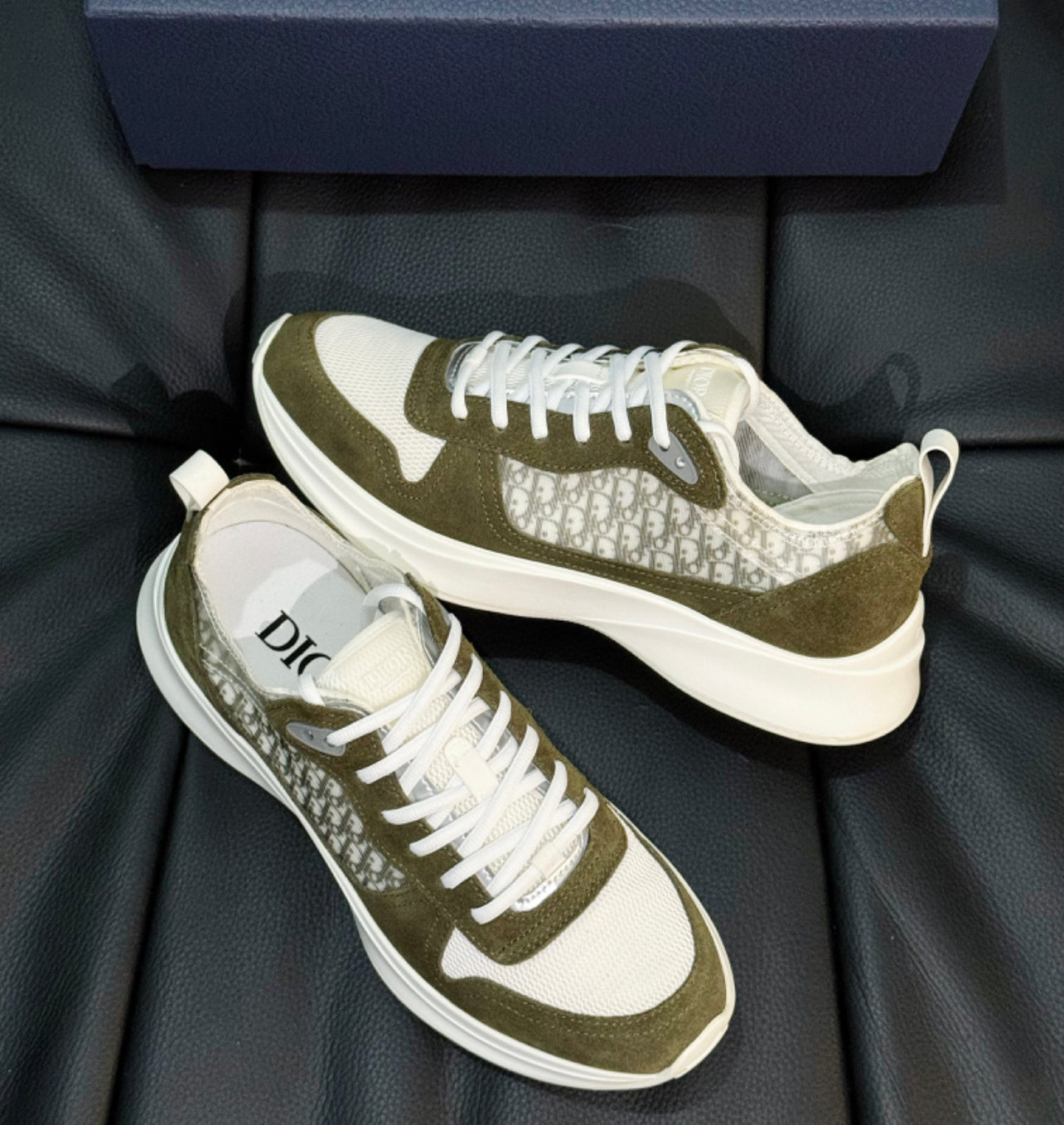 Sneakers B25  olive