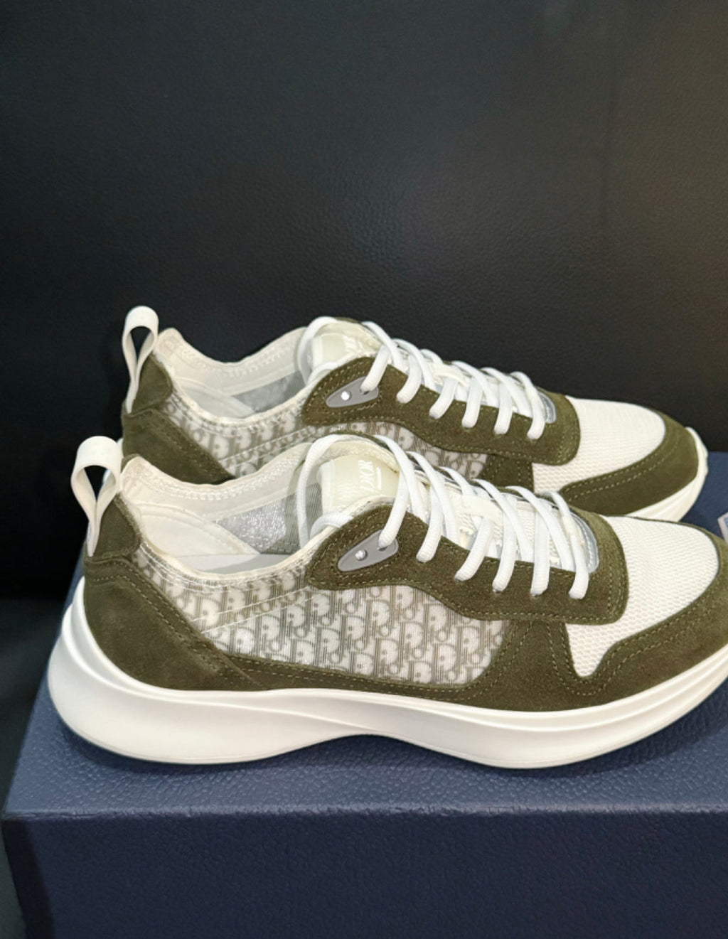Sneakers B25  olive