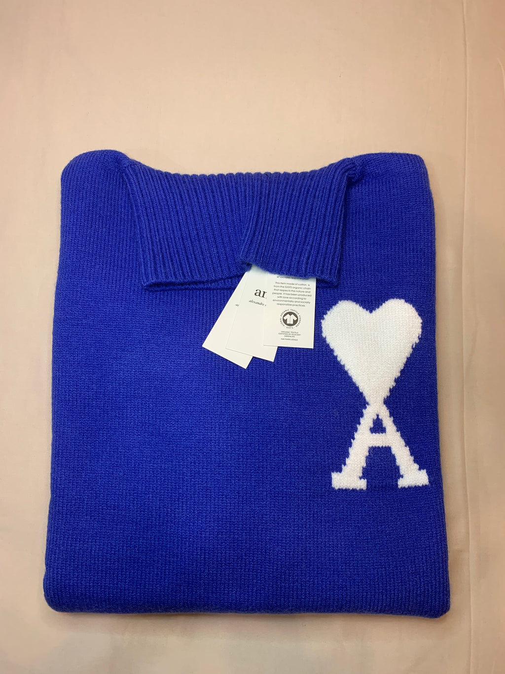 Pull  bleu à petit logo ami de cœur blanc