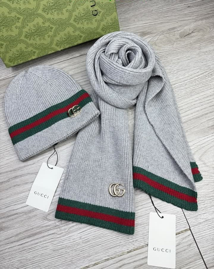 Bonnet et écharpe GUCCI