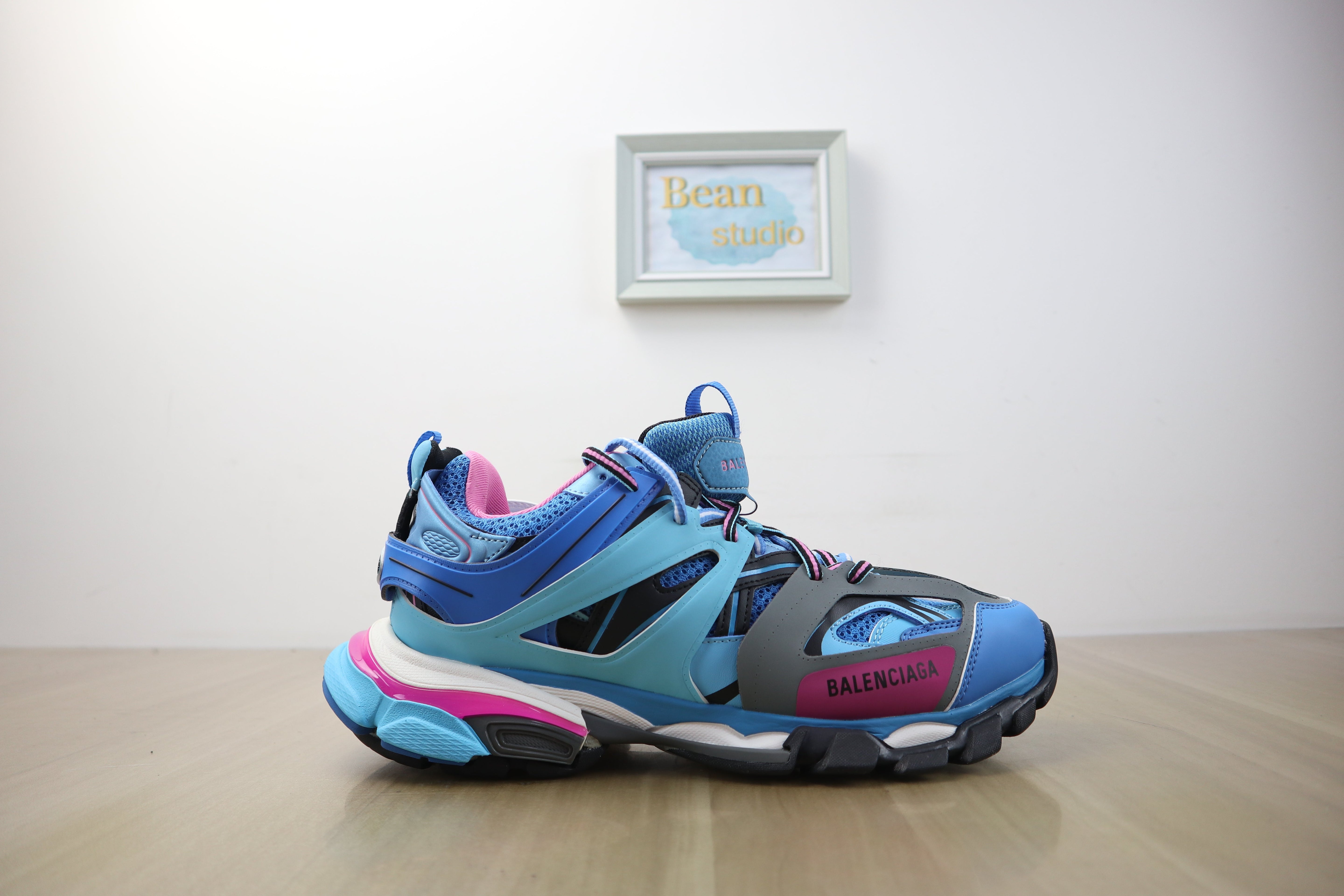 Blncg track blue pink