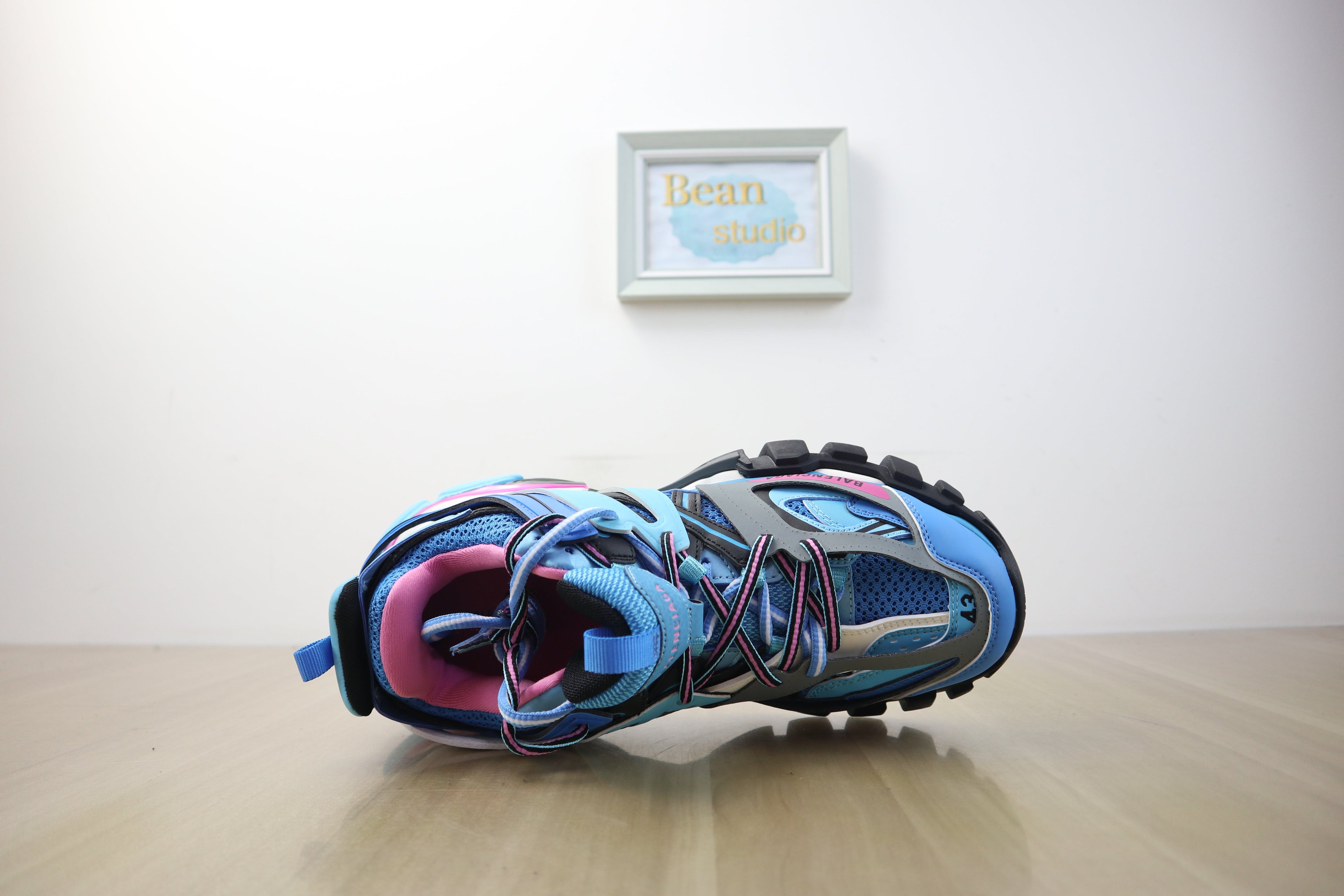 Blncg track blue pink