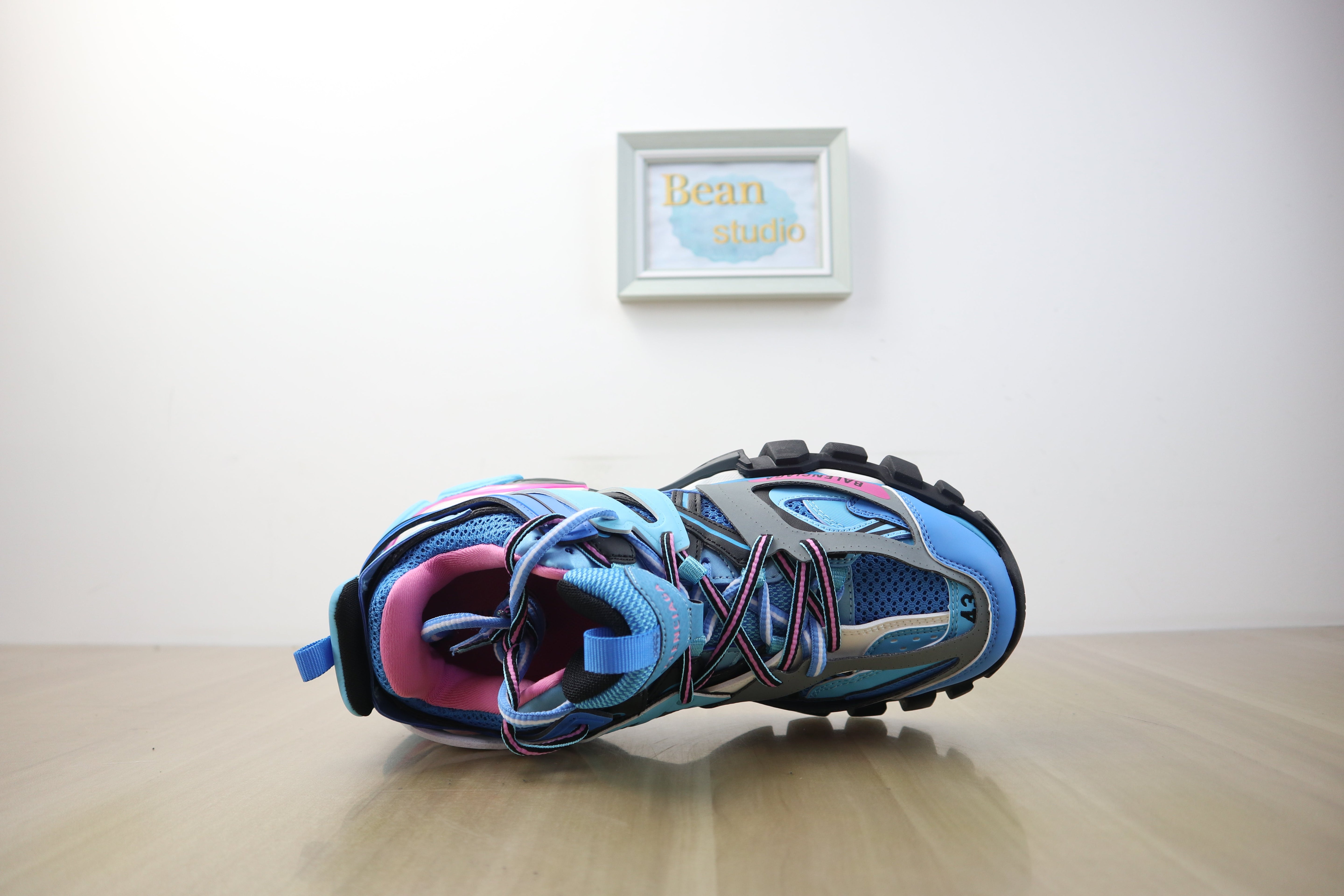 Blncg track blue pink