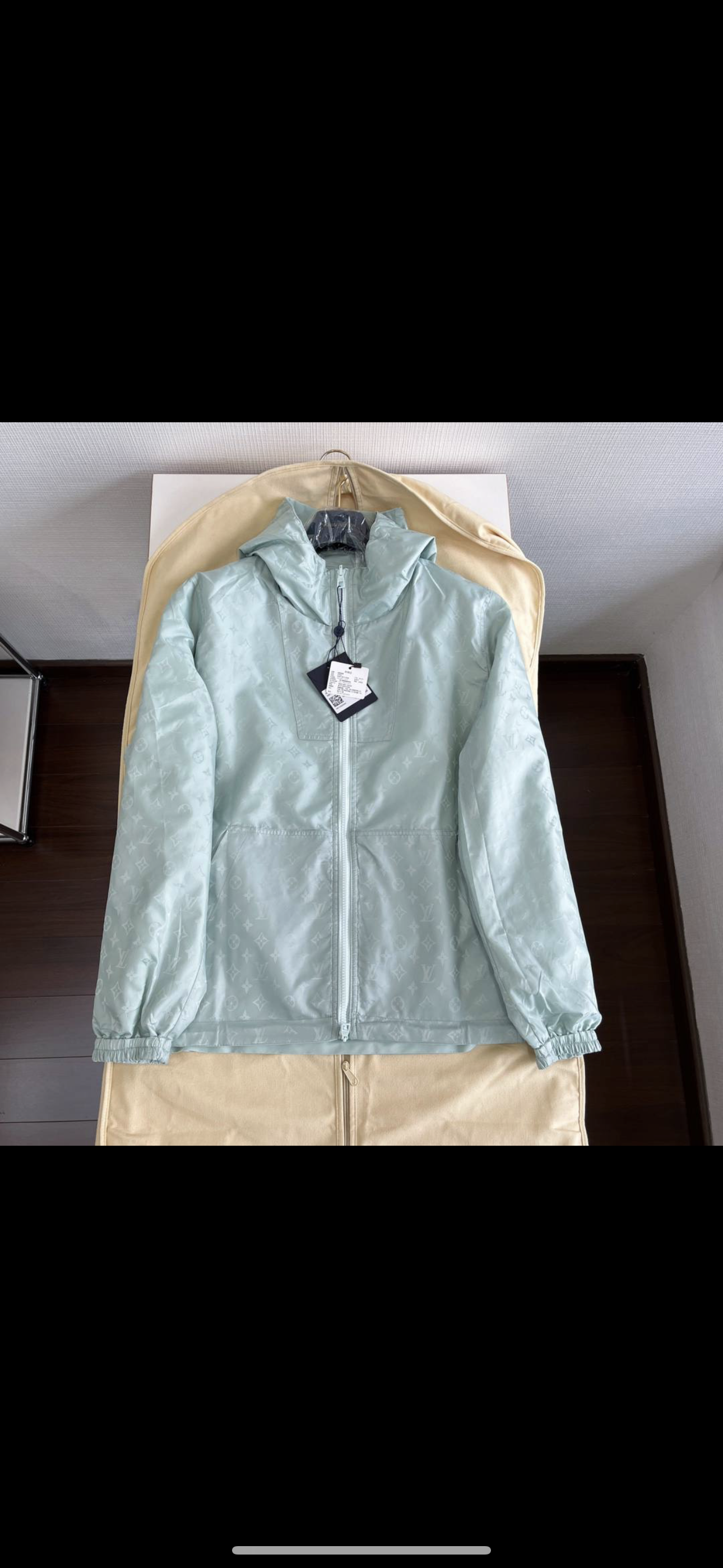 Veste Lv coupe vent reversible  2023