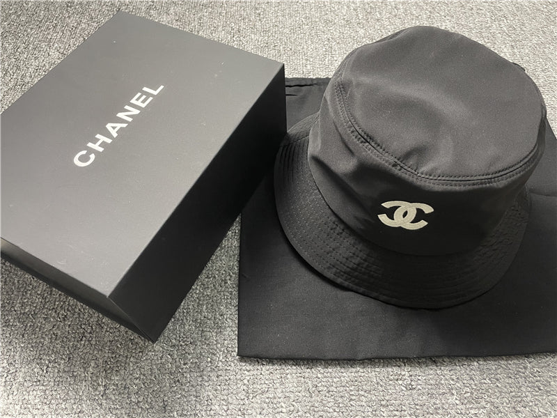Casquette channel
