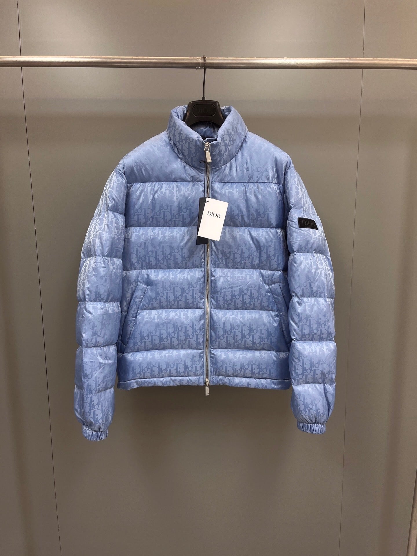 Doudoune CD oblique bleu ciel facture 2023