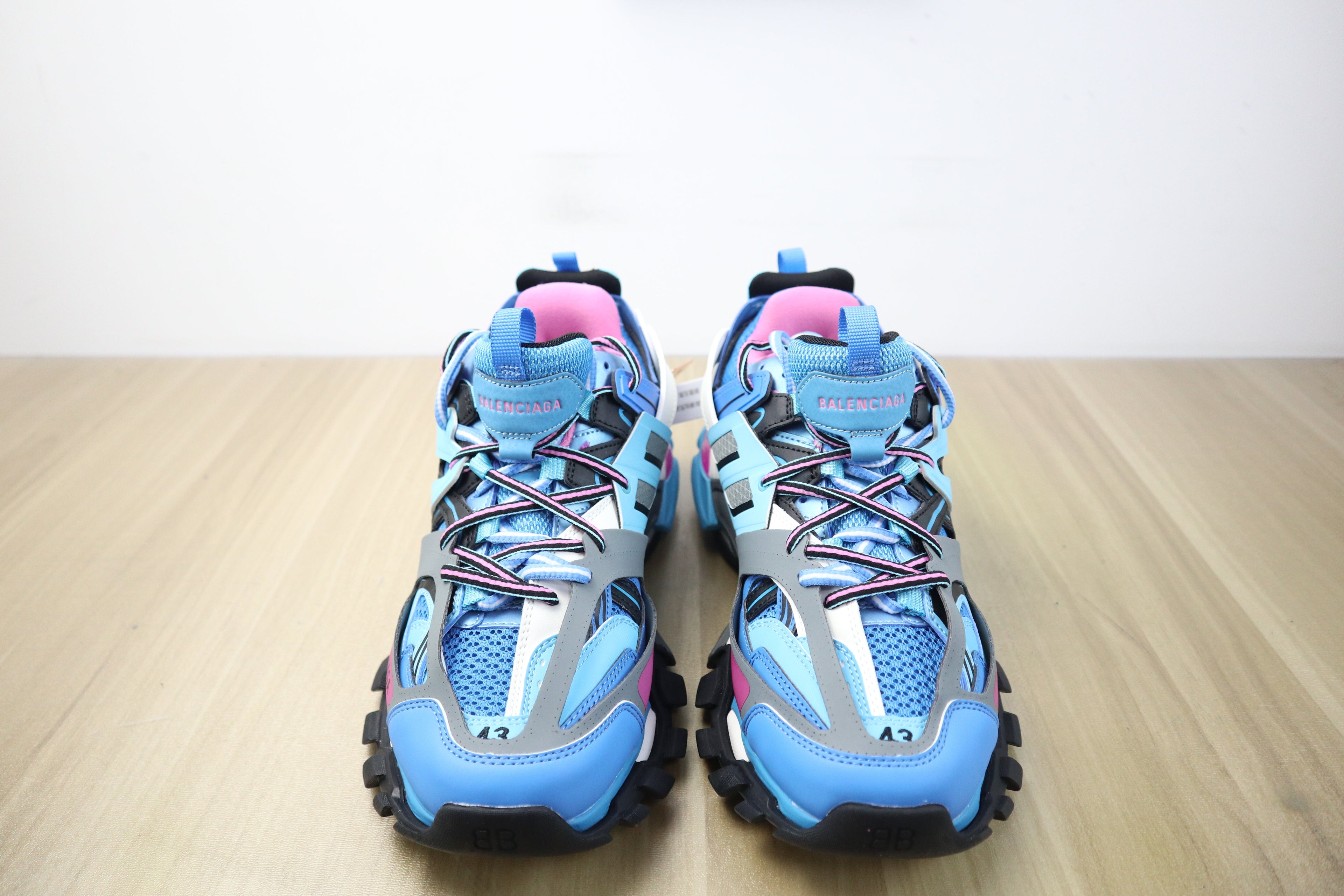 Blncg track blue pink