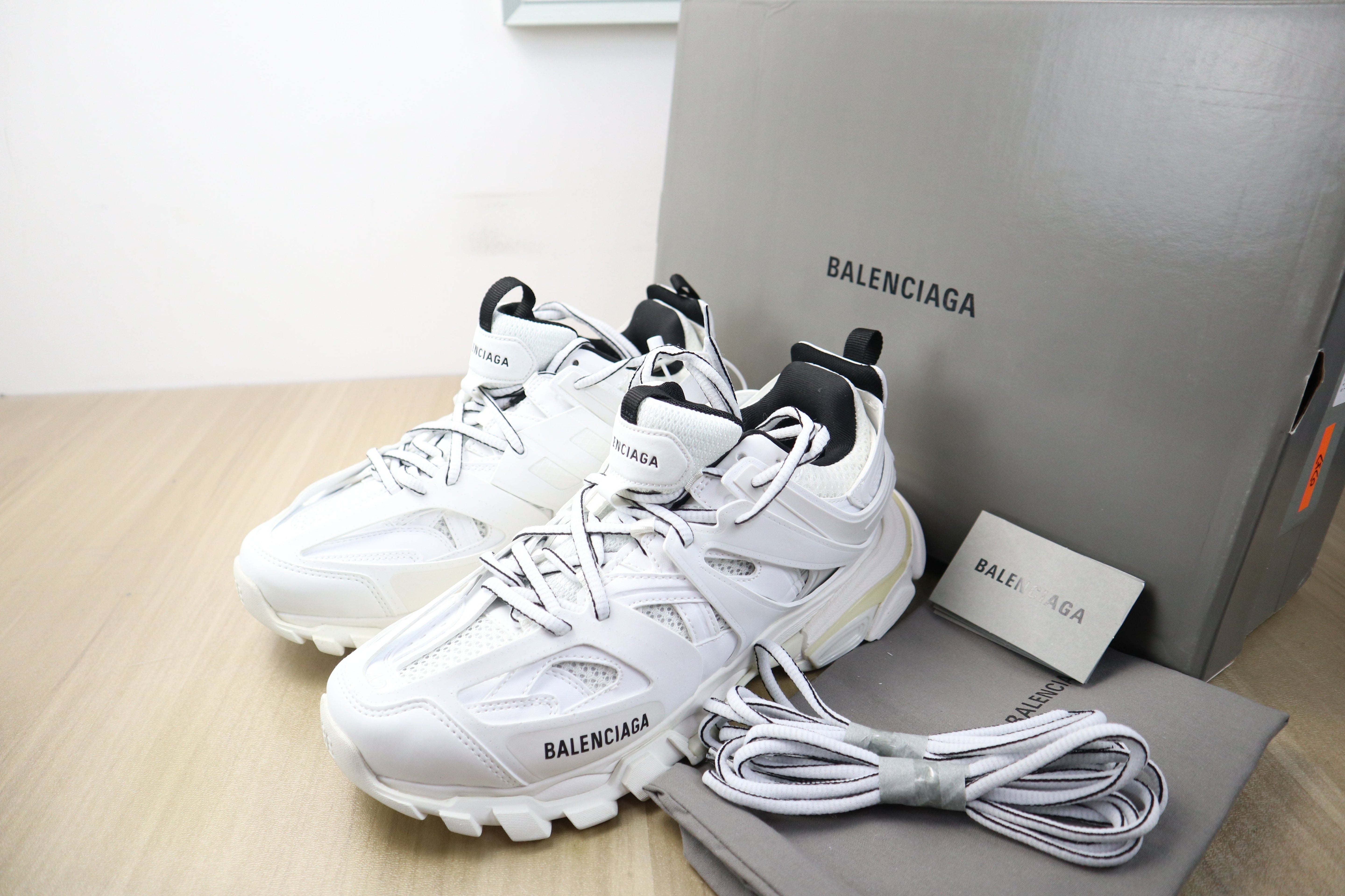 Blcng track blanche noir