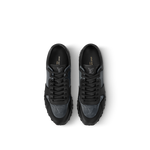 Sneaker Run Away
