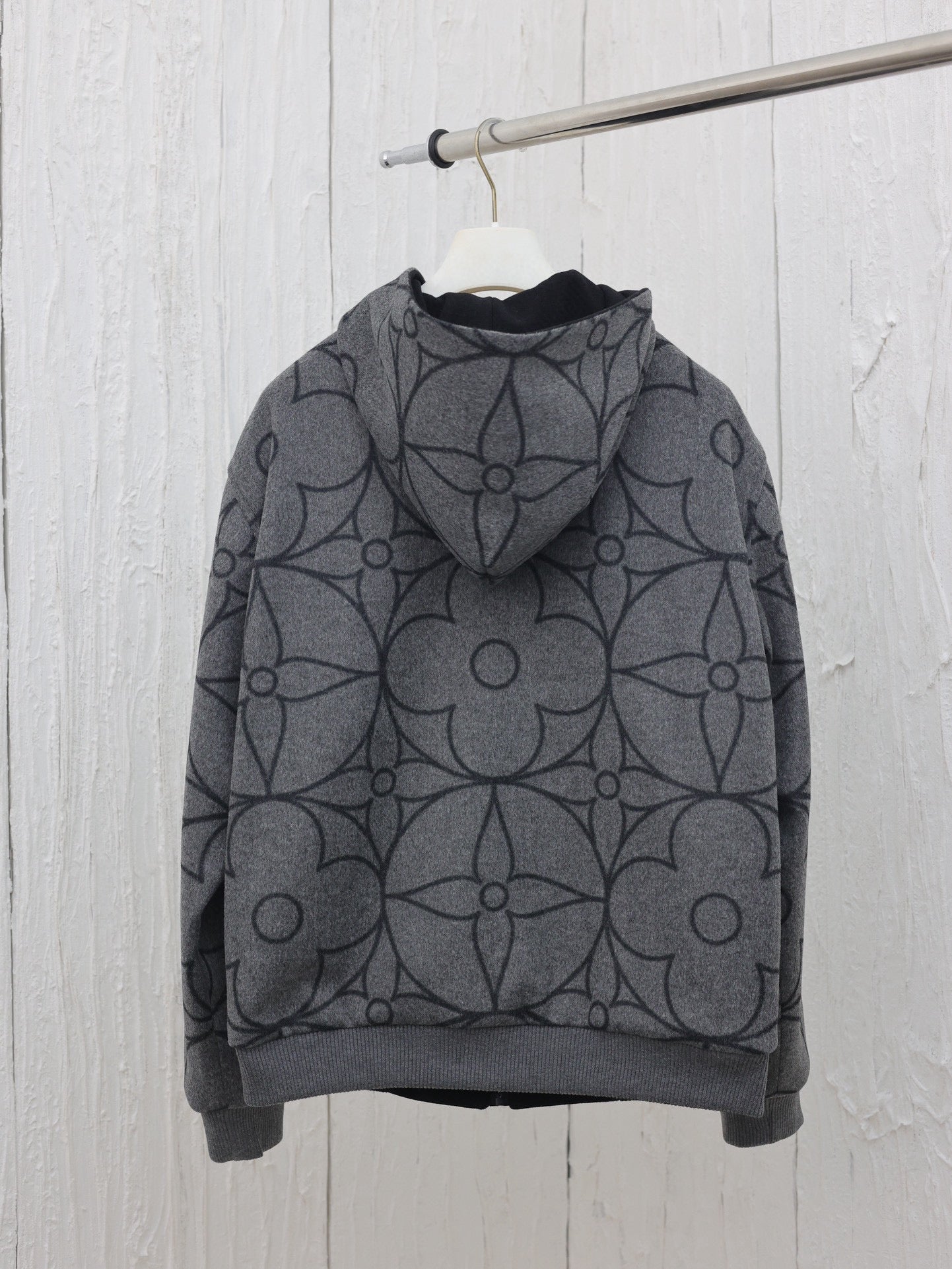 Blouson capuche réversible Lv