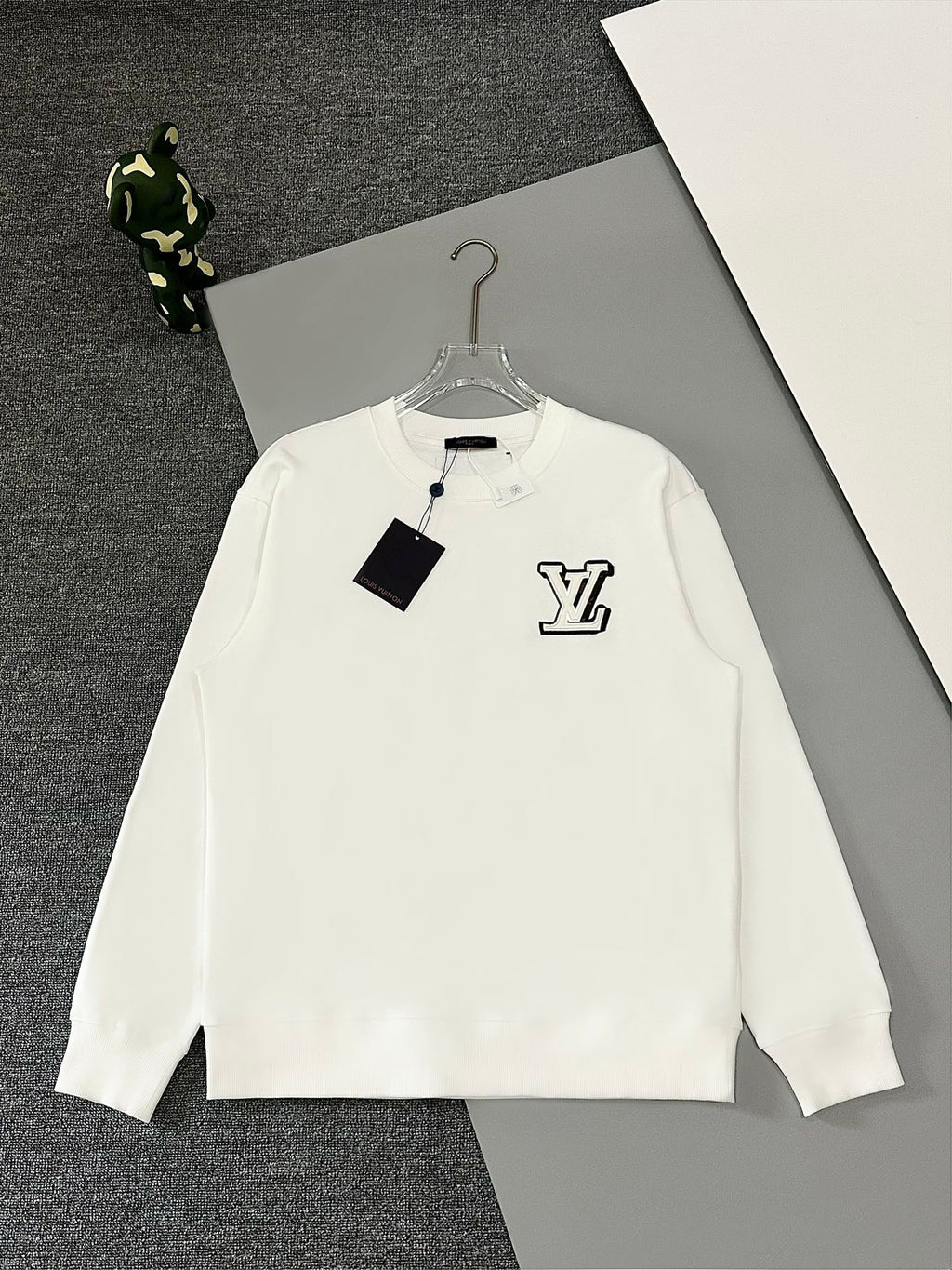Pull Lv blanc