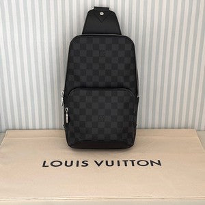 Sacoche Lv sling bag