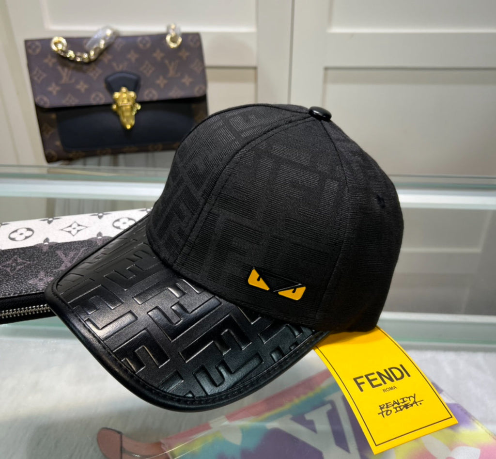 casquette fendi