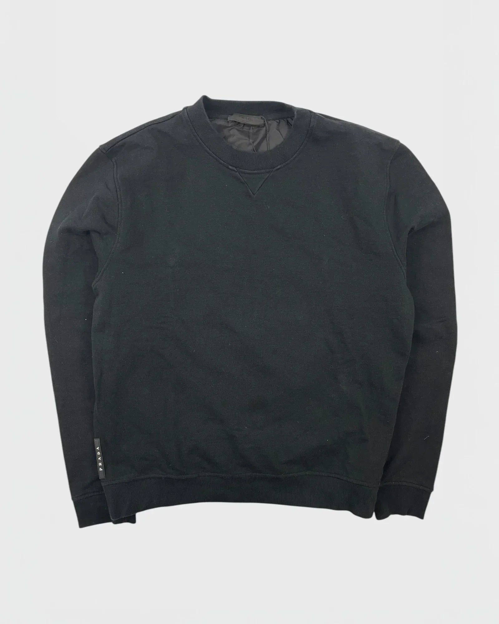 Prada pull